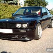 BMW E30 325i 