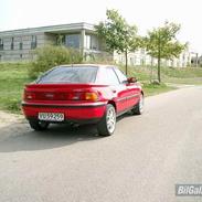 Mazda 323F BG