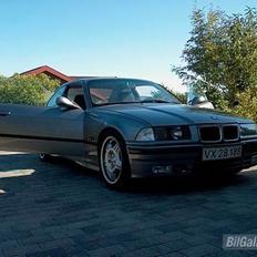 BMW 320i Coupe Solgt