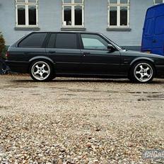 BMW 320i touring Turbo solgt