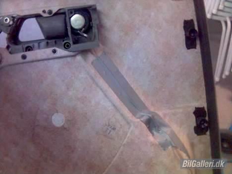 VW Golf 3 - Bygget højtaler ind ved håndtag. billede 9