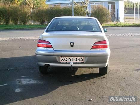 Peugeot 406 - Se hvor er den endelig kedelig når det stor mærke er der.. billede 13