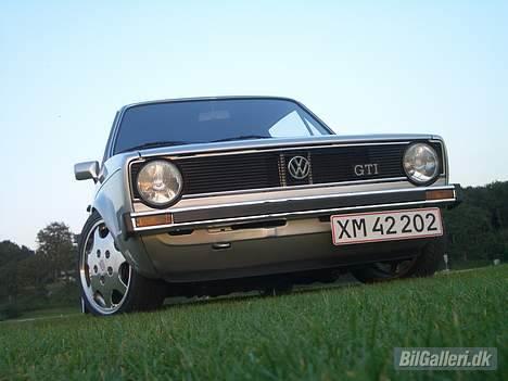 VW Golf 1 GTI Solgt billede 3