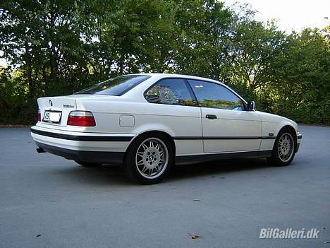 BMW E36 318is coupe DØD billede 3