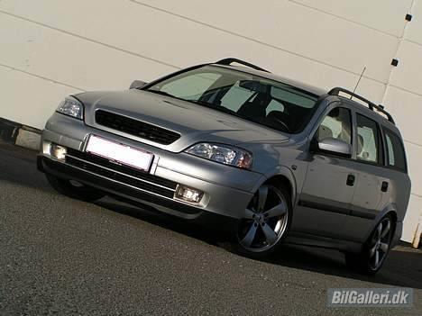 Opel astra G caravan dti (totaltskadet) - gamle fælge og før montering af skørter billede 6