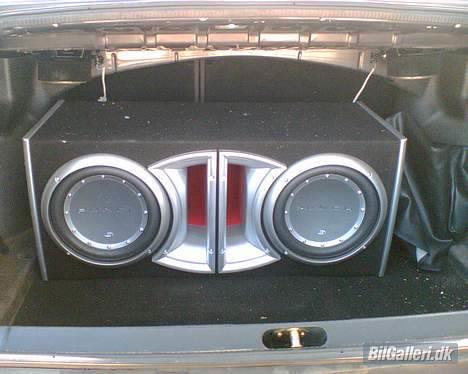 VW Vento 1.8 GL (solgt) - En lidt for nice bas, de spiller bare godt billede 16