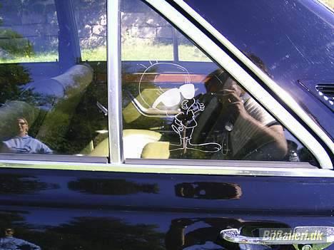 Ford 20M XL - Tweedy med solbriller billede 5
