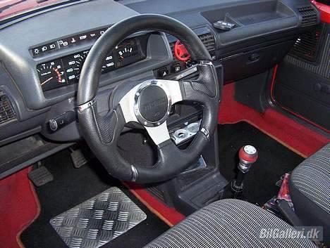 Peugeot 205 XT Solgt - Momo når det er bedst billede 5