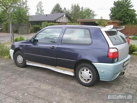 VW Golf 3 (SOLGT) - Bilen inden lakering! Dejlig mange farver.. billede 5