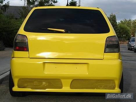 VW Polo 1,4 16v byttet væk - Først blev den spartlet bagi, derefter lakeret, og sådan kom det til at se ud... billede 6