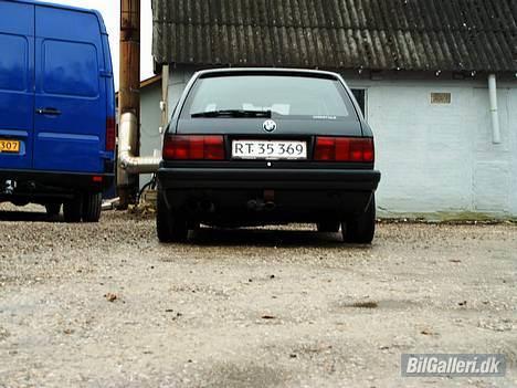 BMW 320i touring Turbo solgt billede 4