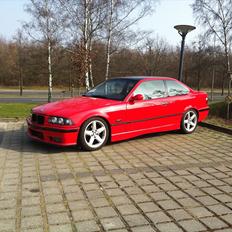 BMW 325i venos coupe