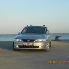 Opel Vectra B 2,2 DTI Sport (SOLGT)