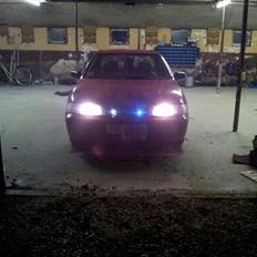 Nissan almera n15  taget af politi