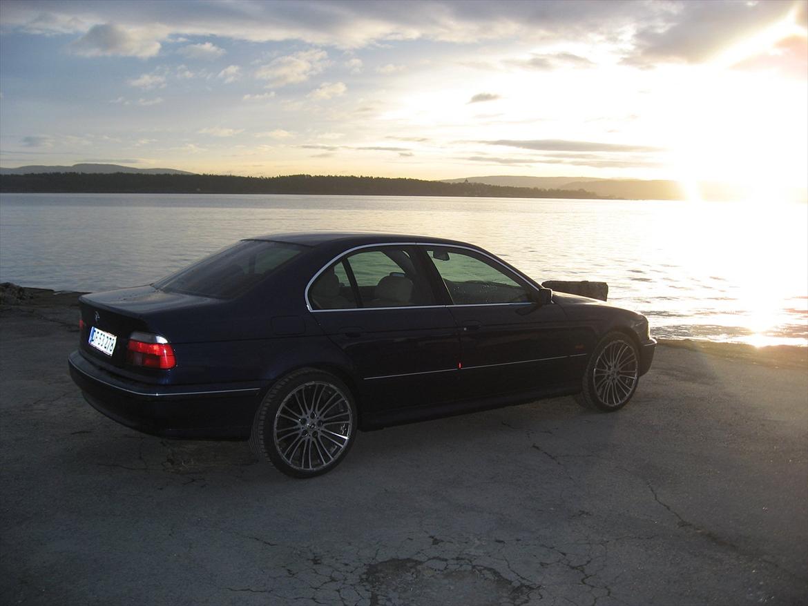 BMW E39 523i billede 2