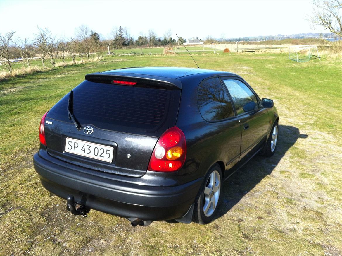 Toyota Corolla E11 billede 1