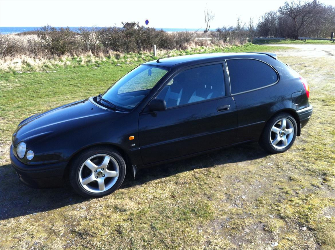 Toyota Corolla E11 billede 2