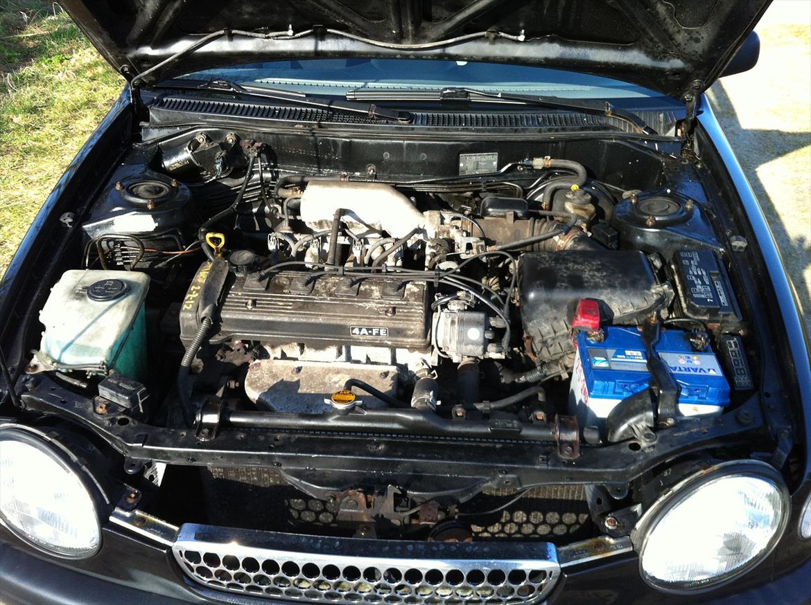 Toyota Corolla E11 billede 10