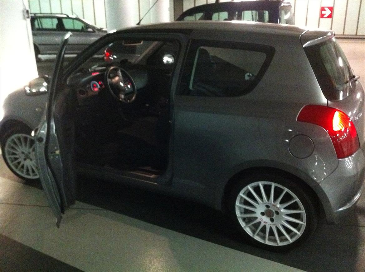 Suzuki a Swift 1.3 GLS billede 10