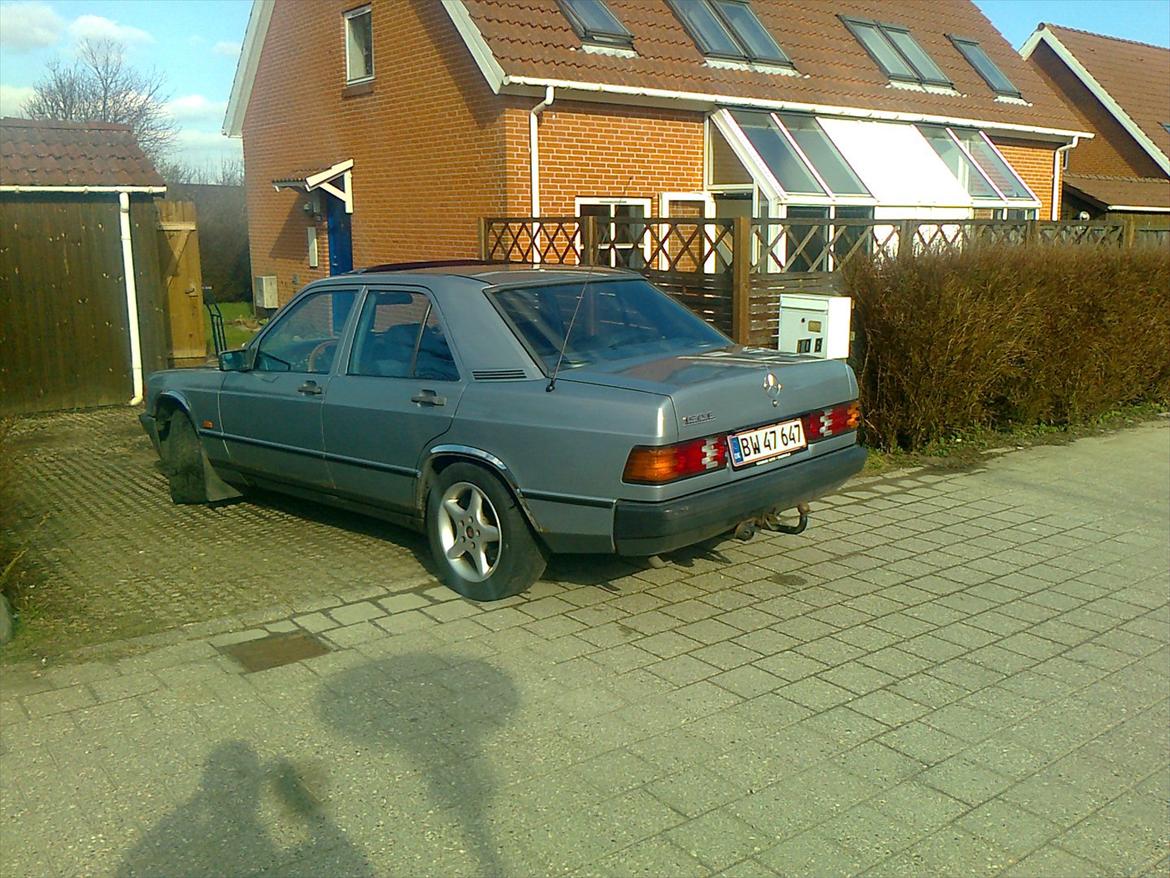 Mercedes Benz 190E 2.0 billede 3