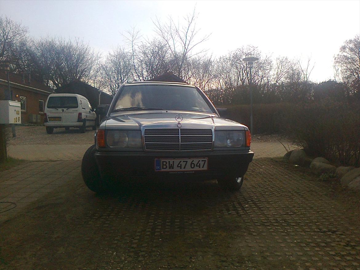 Mercedes Benz 190E 2.0 billede 5