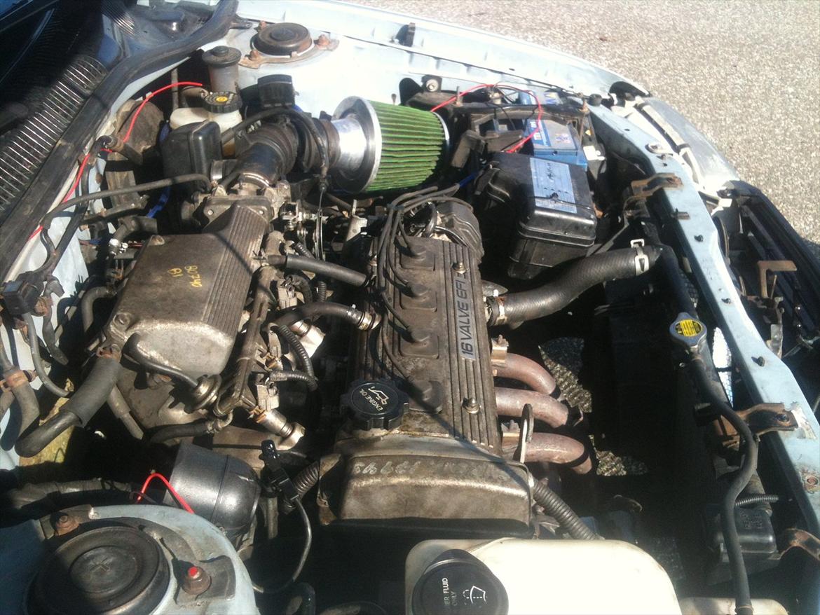 Toyota Carina E billede 3