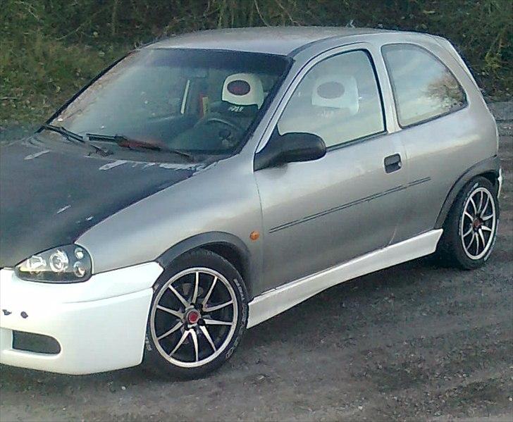 Opel Corsa GSI 1,6 16v skrottet billede 6