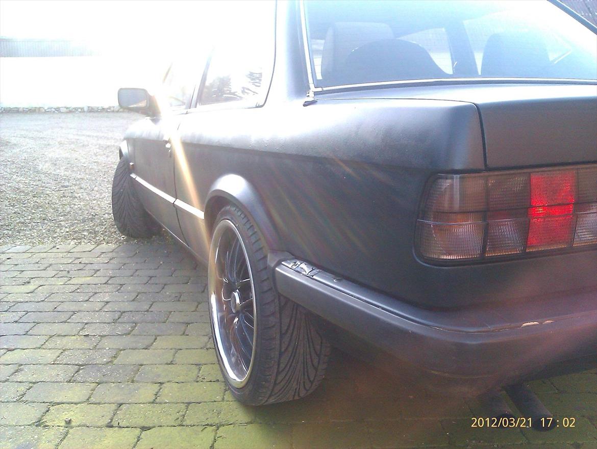 BMW e30 320i (shadow) billede 9