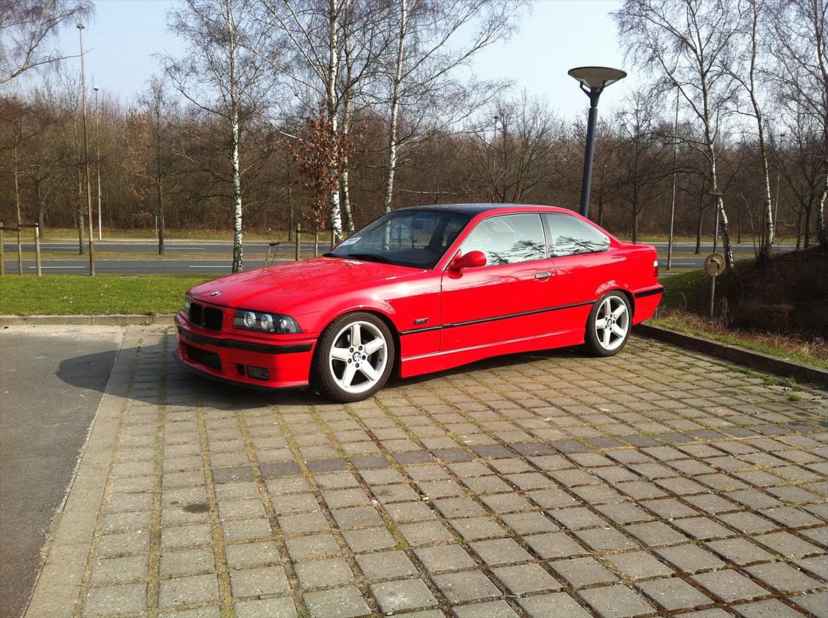 BMW 325i venos coupe billede 1