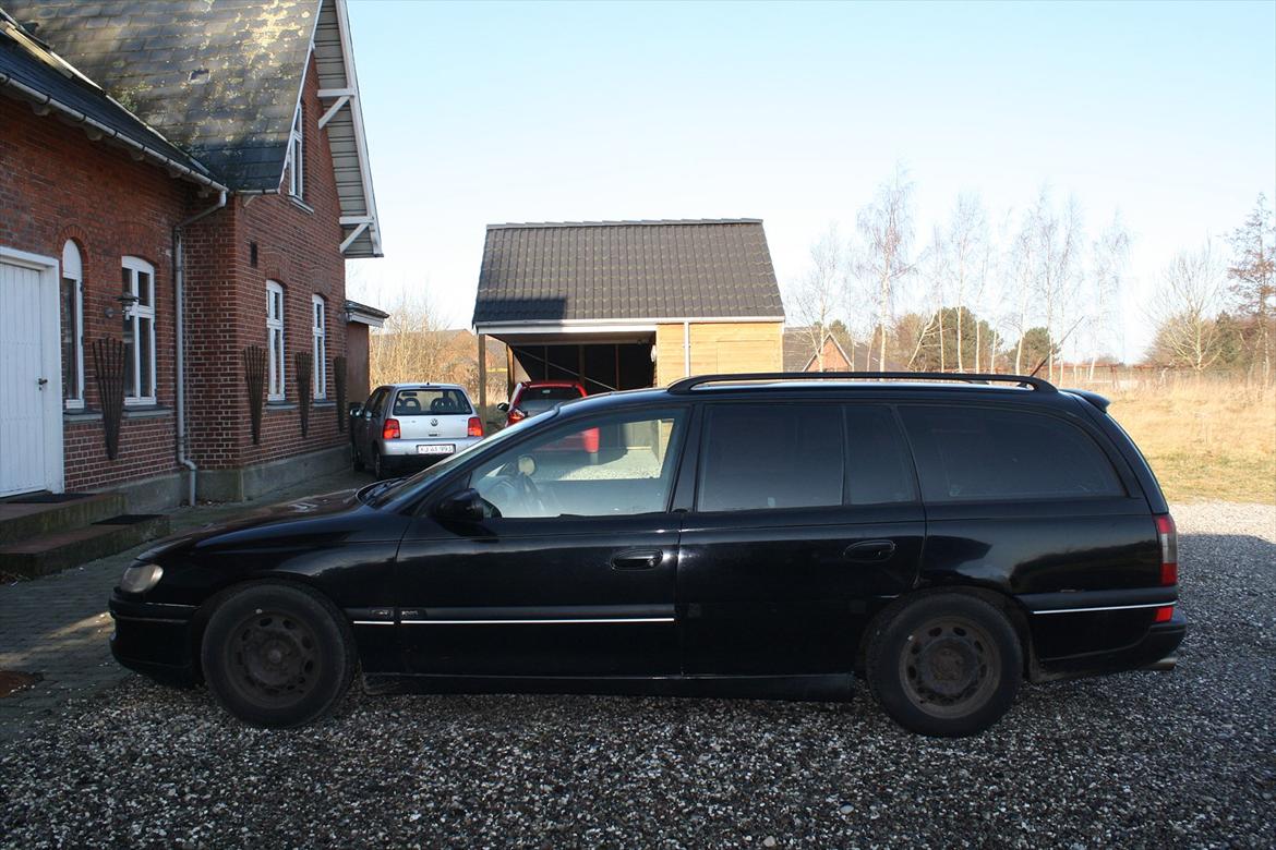 Opel omega b 2,0i 16v sport caravan SOLGT!! billede 5