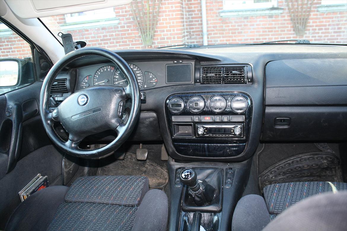 Opel omega b 2,0i 16v sport caravan SOLGT!! billede 12