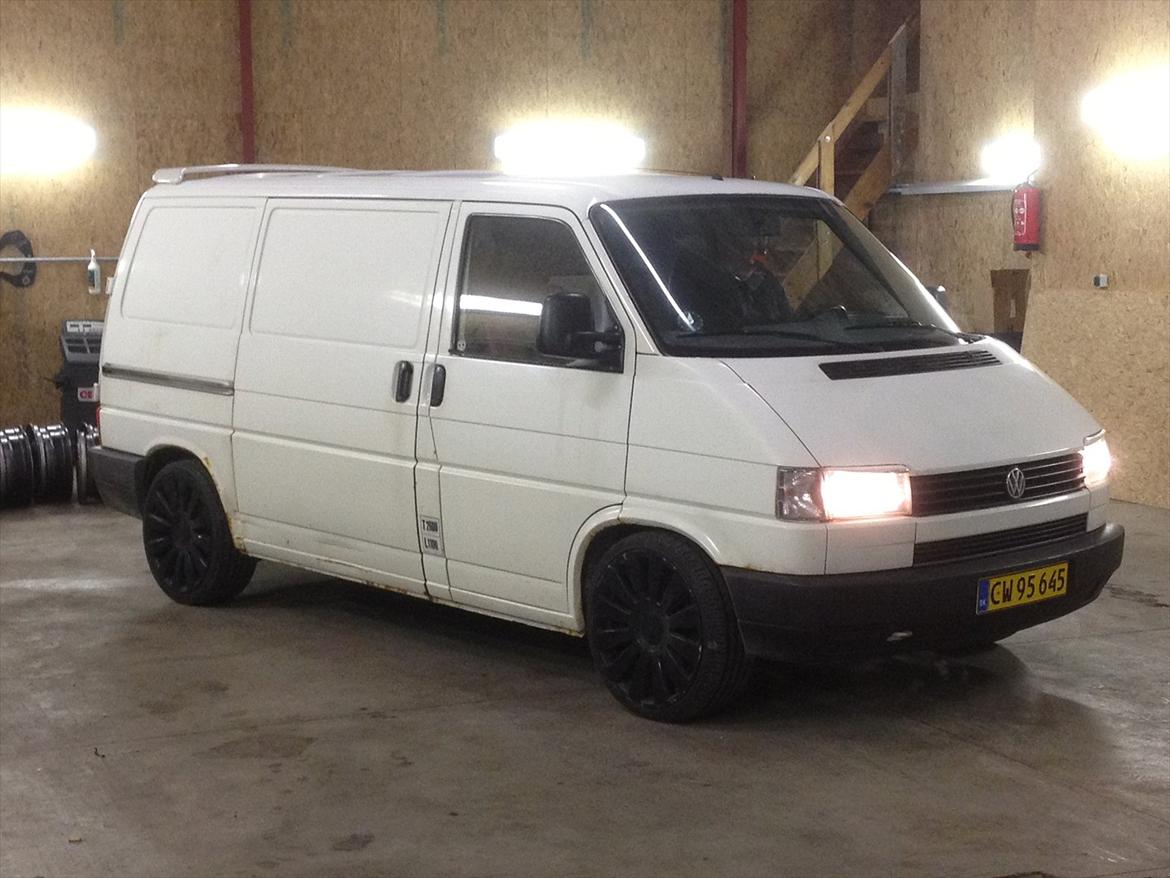 VW Transporter 2.4 Diesel -  - Det sku da bussen :D  billede 1