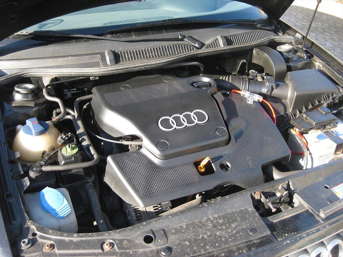 Audi A3 1,6 Ambition - billed motorn som ny! billede 13