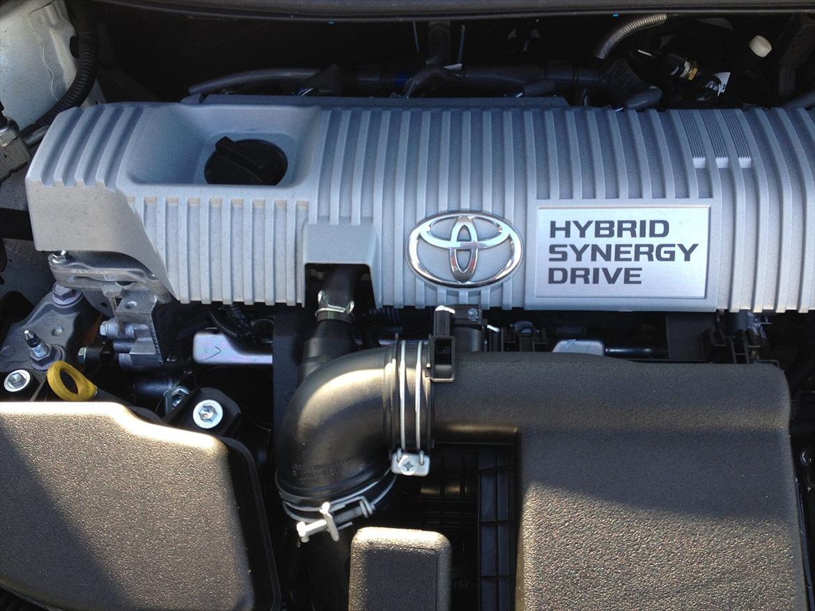 Toyota Auris 1,8 HSD ( Solgt ) billede 9