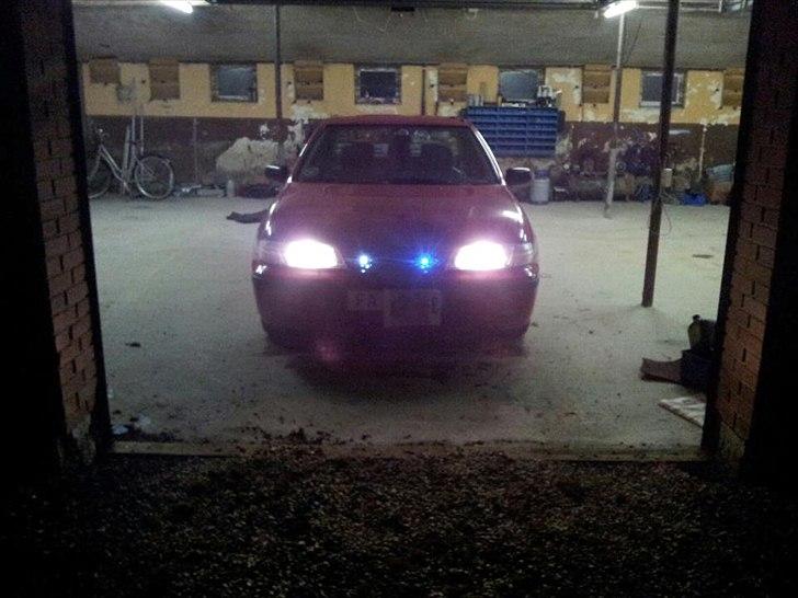 Nissan almera n15  taget af politi billede 2