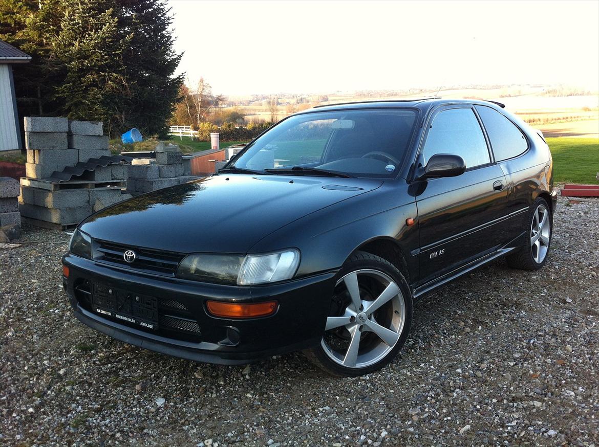 Toyota Corolla e10 billede 1