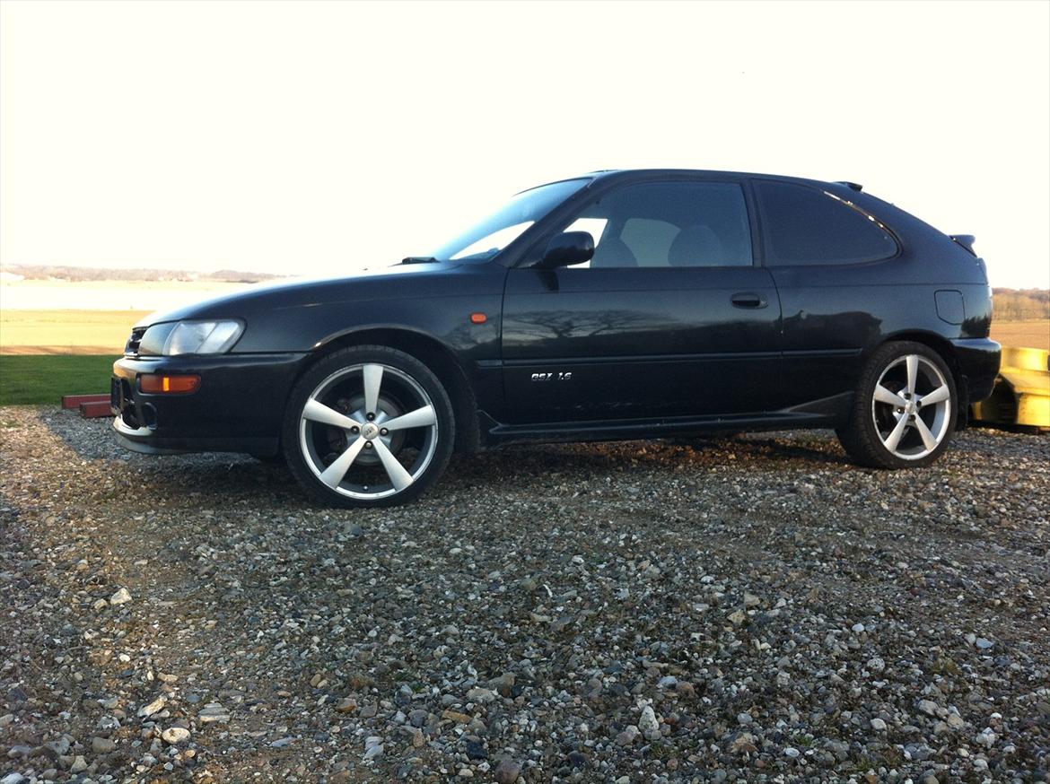 Toyota Corolla e10 billede 3