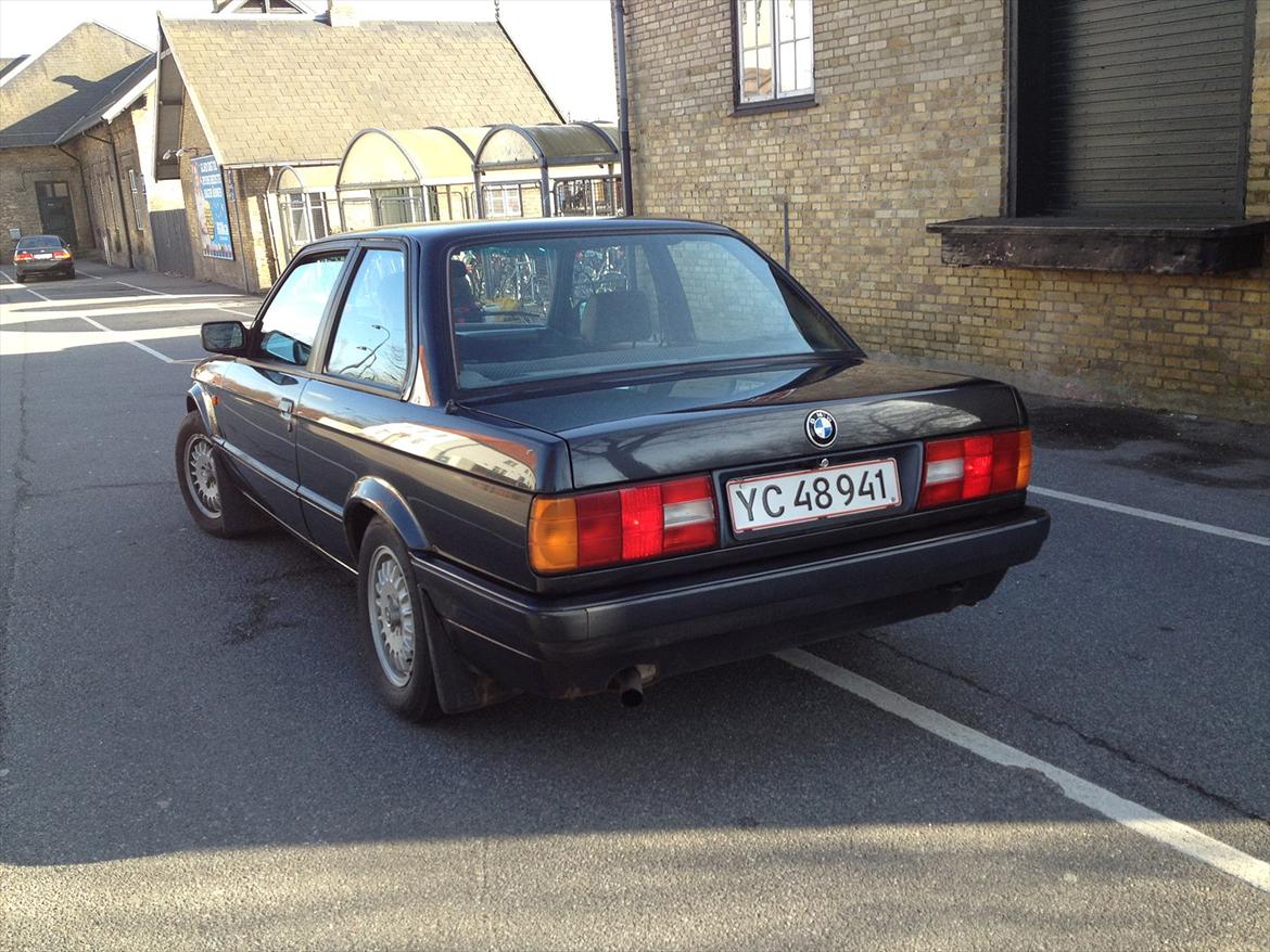BMW E30 318i(Solgt) billede 6
