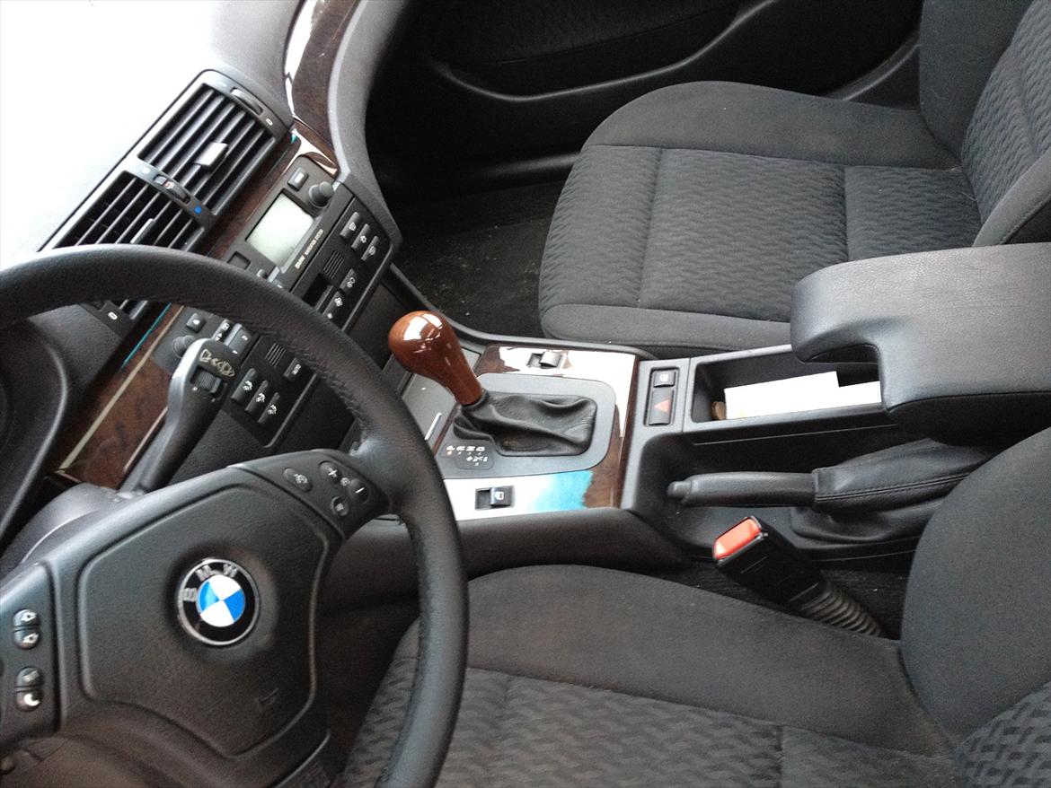BMW 320i Steptr billede 8