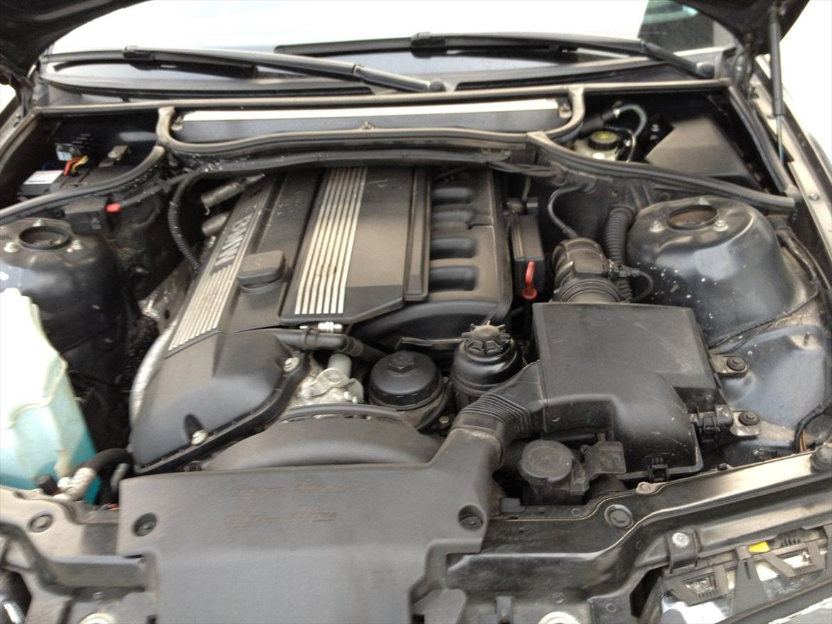 BMW 320i Steptr billede 9