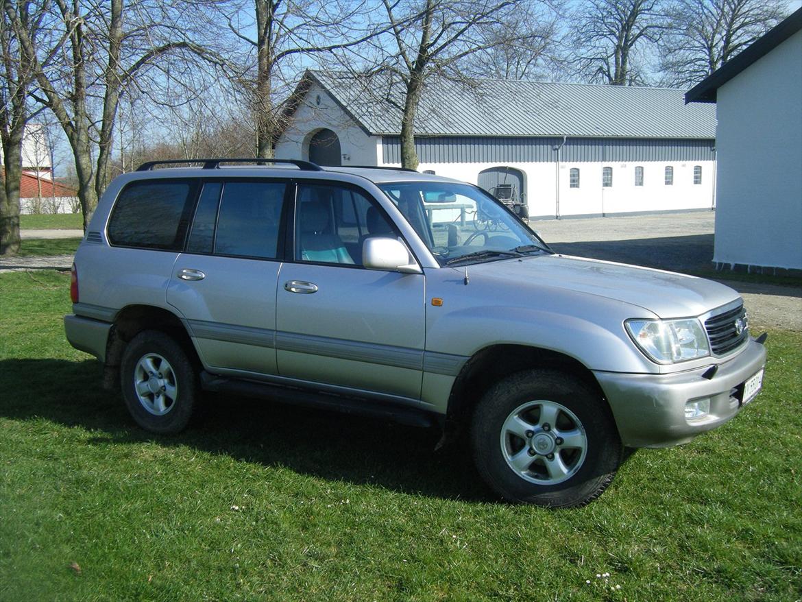 Toyota Landcruiser VX100 LE 4,2 Aut billede 1