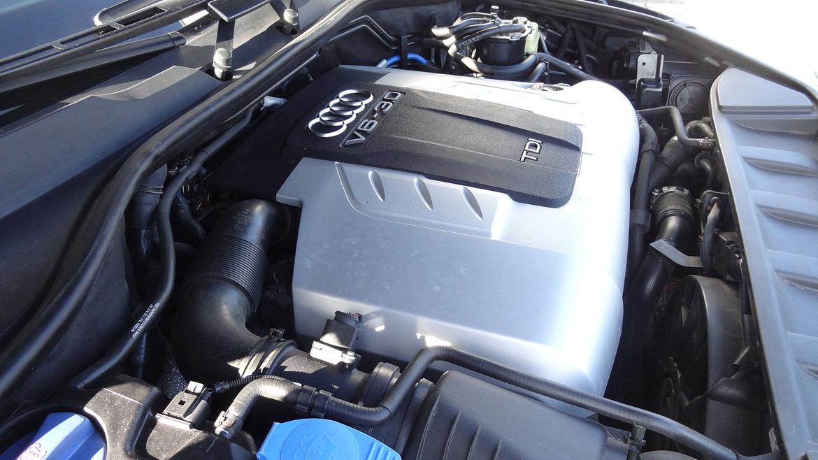 Audi Q7 3.0 TDi Quattro Van SOLGT billede 8