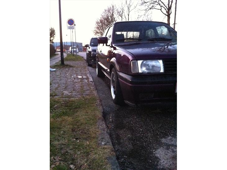 {{currentPhoto.altText}} billede {{currentPhoto.number}}