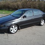 Toyota carina e 2,0 gli