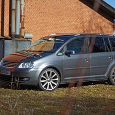 VW Touran DSG 140 Higline