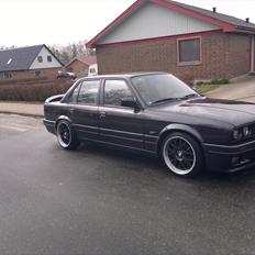 BMW E30 325i M-tech 2 