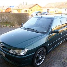 Peugeot 306