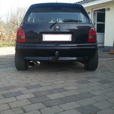 Opel corsa 1,4 i sport.