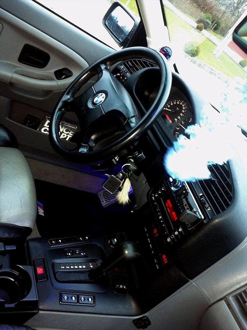 BMW 325tds billede 12