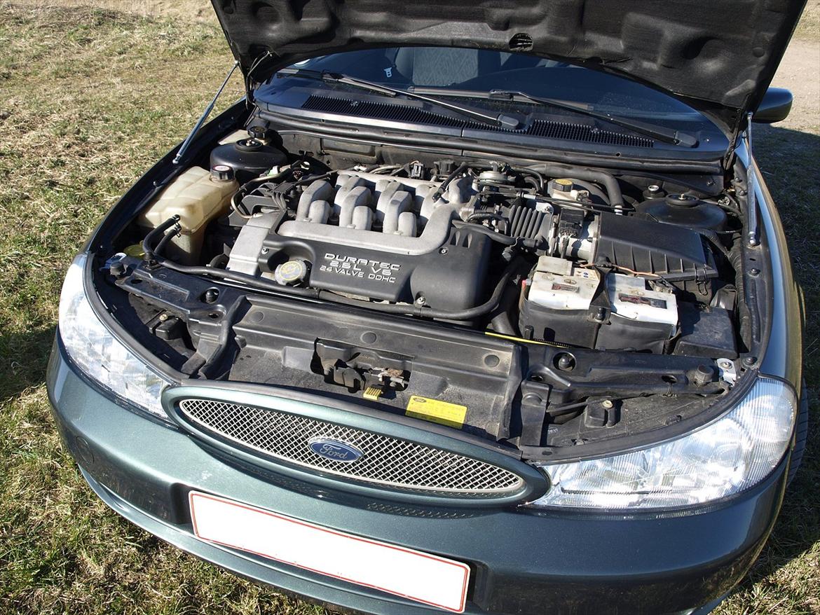 Ford Mondeo ST24 V6 billede 5